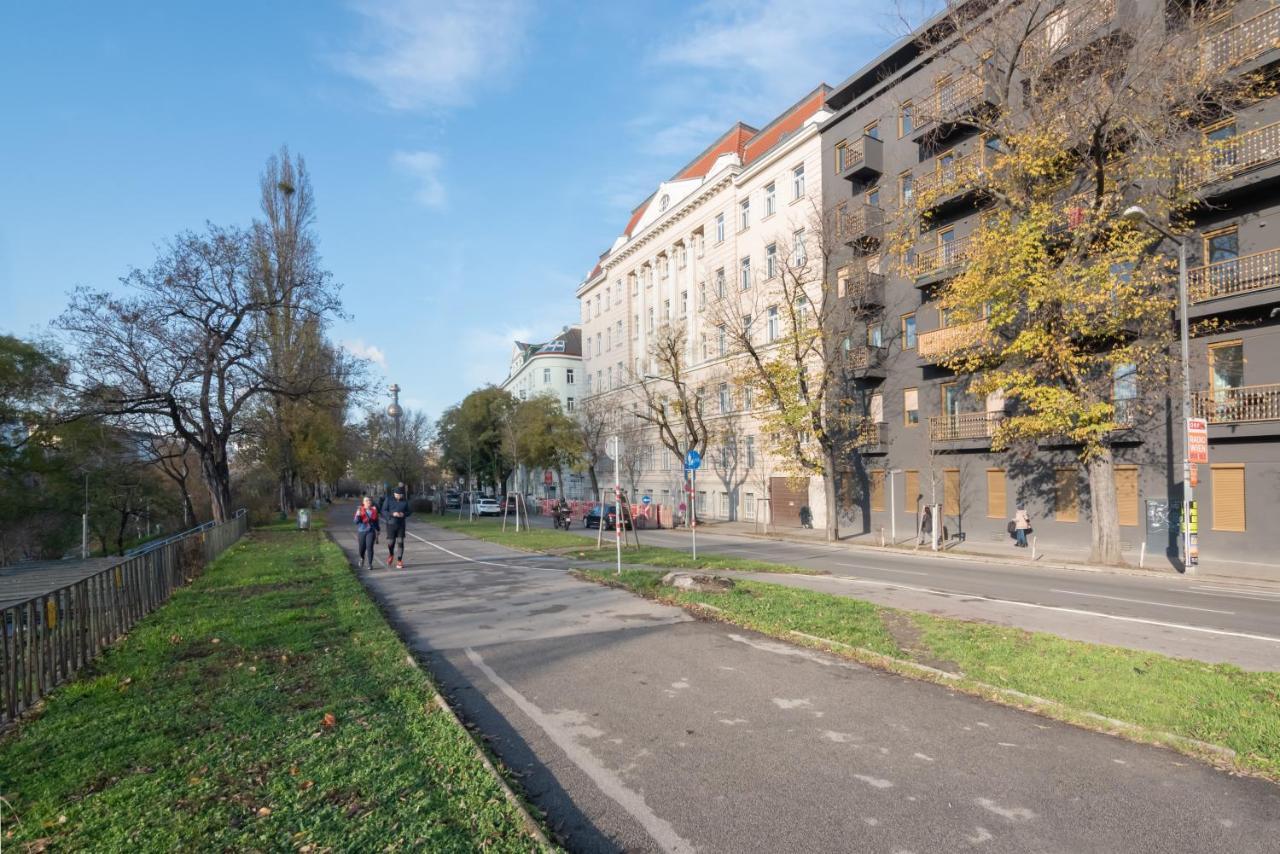 An Der Donau, 10 Minuten Ins Zentrum, Klimaanlage Vienna Esterno foto